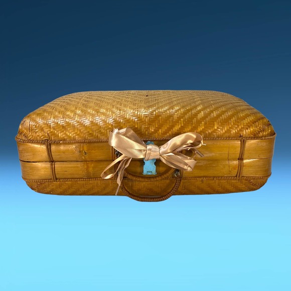 Handmade Accents 95s60s Wicker Straw Diamond Weave Bamboo Sided